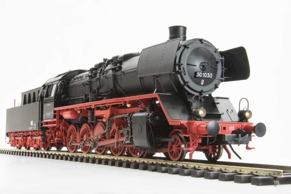 Dampflok BR 50 1030, DR, Ep.3, Schürze, Kastentend.